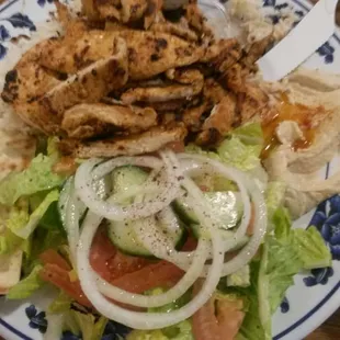 chicken platter (comes w chicken, rice, hummus, salad and pita