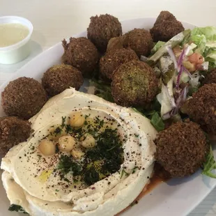 Falafel platter