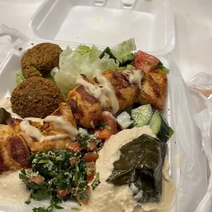 Falafel chicken plate