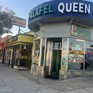 Falafel queen store front