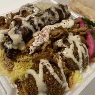 Sam&apos;s Combo w/ extra order of falafel and pita