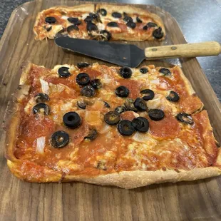 The pizza was the highlight.