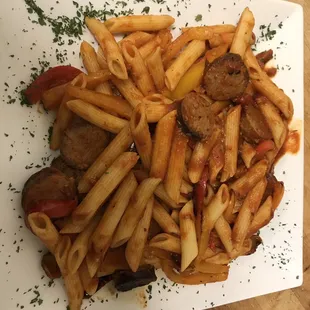 Friday night special in November! Pasta with Italian sausage. Served with red sauce or oil and garlic! Delicious