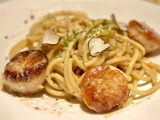 Ernie's Food & Spirits