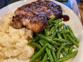 Patty Jewett Bar & Grill