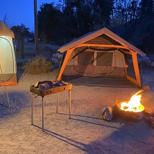 Posted up with everything on deck.