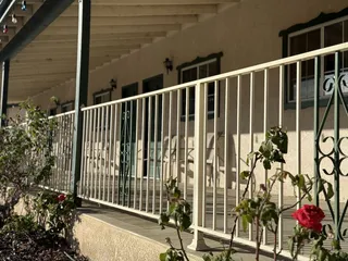 Barewood Inn & Suites