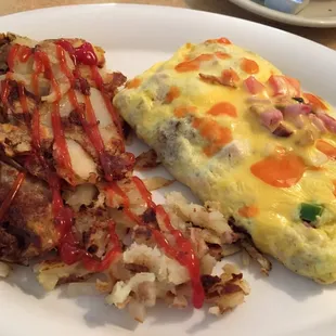 Goody omelet with bacon and home fries