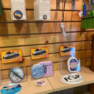 Stickers and pins