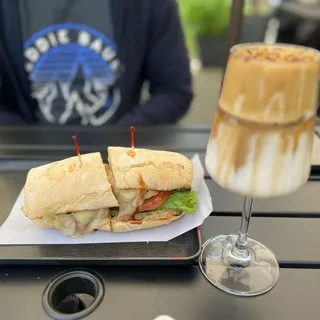 The Jalapeno Bomb (980 cal.)