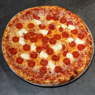 Pepperoni- Ricotta Pizza, Fresh Garlic