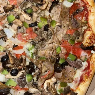 Familia House Pie - 18in