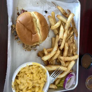 Pulled pork sandwich