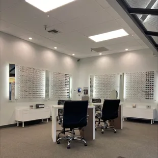 Family Eyecare Center