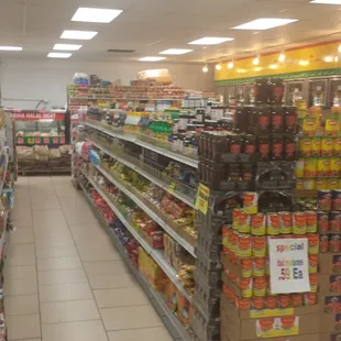 a grocery store aisle