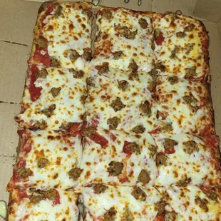 DEEP DISH PEPPERONI AND SAUSAGE