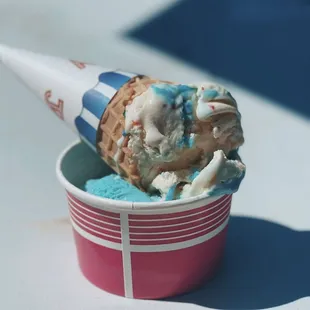 2 Scoops Waffle Cone