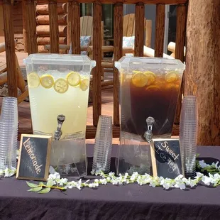 Drinks lemonade and sweet ice tea