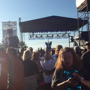 Better view of the stage!