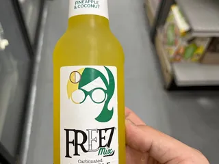 On Z Run Neighborhood Market