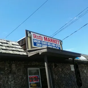 Family Market