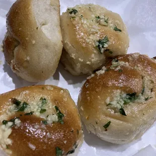 garlic knots