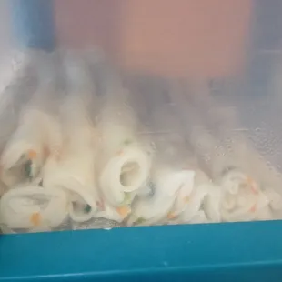 Onion noodle! Shrimp noodle!