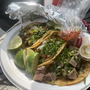 Tripa/pastor/lengua tacos (10), limonada (L. 5) top