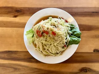 Elle’s Cafe Asian Cuisine