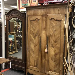 Family Tree Furniture Antiques & Collectibles