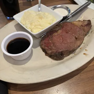 10 oz. Cholla Canyon Prime Rib Dinner