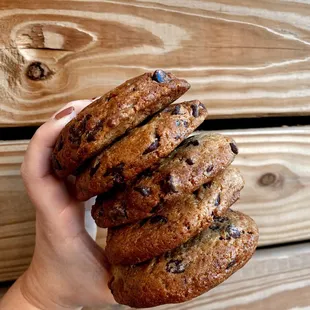 Famous chocolate chip cookies