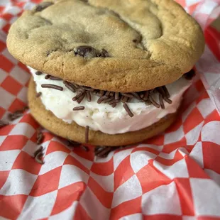 shake bake cookie (choc chip)