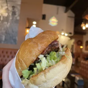 Famous Burger