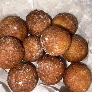 Cinnamon balls