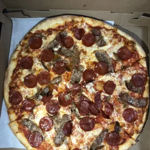 Sausage Pepperoni Pizza