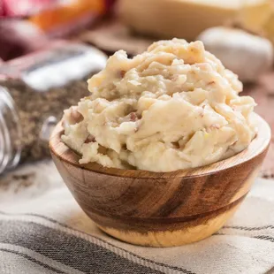 a bowl of mashed potatoes