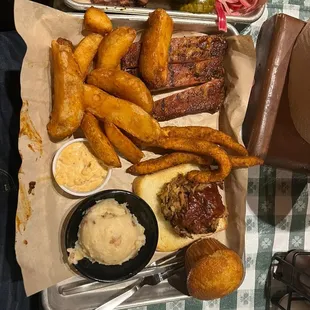 Famous Dave's Bar-B-Que