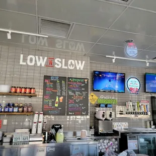 the inside of a fast food restaurant