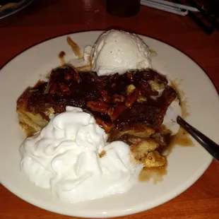 Real good food and we always get there bread pudding after delish!!!