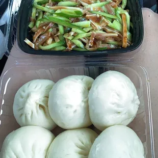 Pork bokchoy bunks and pig ear with cucumber