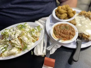 Moe's Country Kitchen