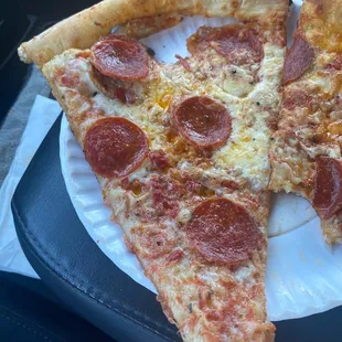 Pepperoni pizza
