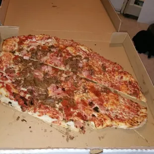 This is their &quot;Famous Meat pizza&quot; DISGRACEFUL!  WTF!
