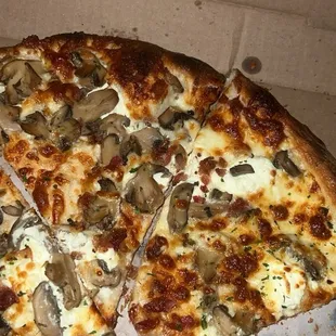 food, pizza