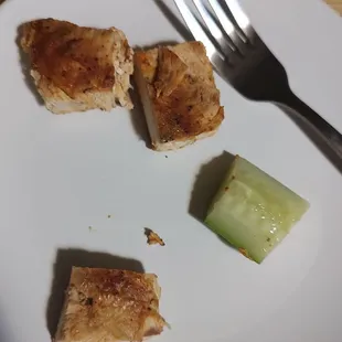 Large pieces of chicken and cumcuber indicate a person who did not want work harder.