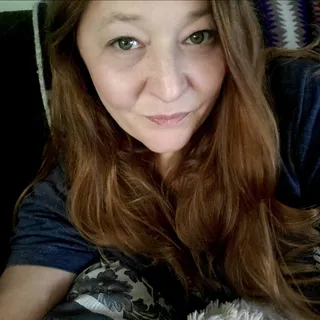 Amanda V.