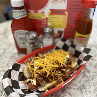 a chili cheese dog