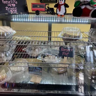 Desserts (brookie, Reese&apos;s pie, NY Style Cheesecake)
