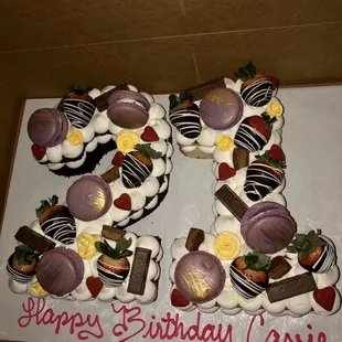 21st macaron birthday cake